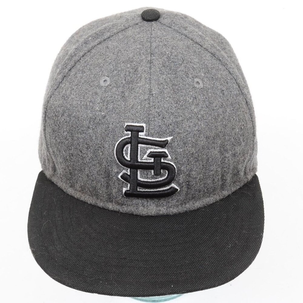 St. Louis Cardinals MLB New Era 9Fifty Gray Snapback 7 3/8 Baseball Cap Hat